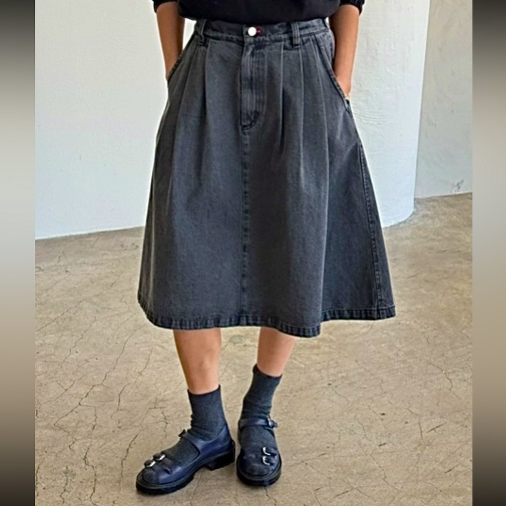 NWOT Le Bon Shoppe Farm Girl Skirt